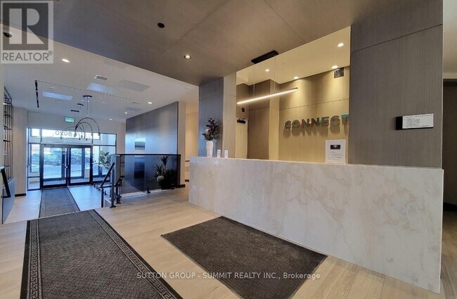 Photo du bâtiment - 8020 Derry Rd