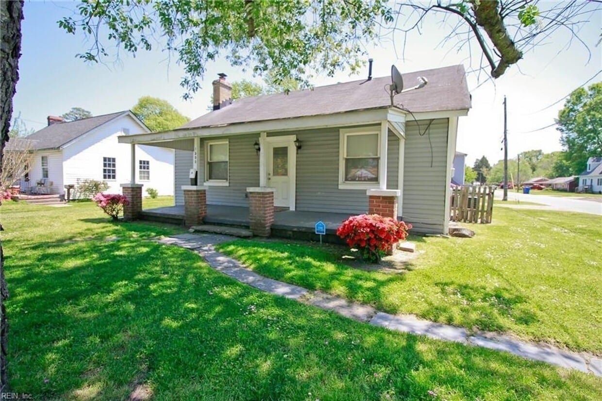 1500 Briarfield Road Apartment for Rent in Hampton, VA