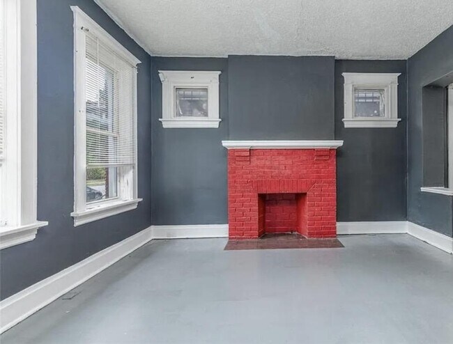 Foto del edificio - 5410 Emerson Ave