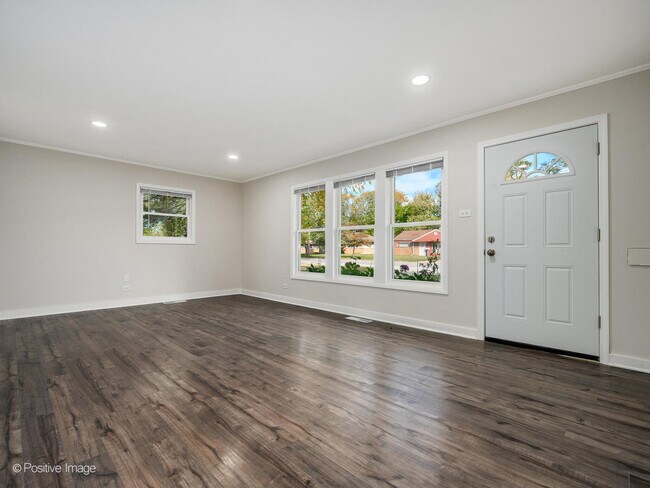 Foto del edificio - 353 Blackhawk Dr