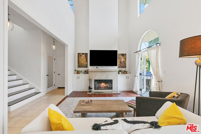 Building Photo - 26600 Ocean View Dr