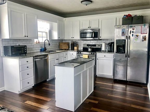 Foto del edificio - 840 Red Clover Ave