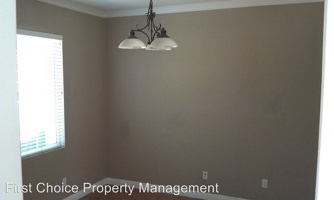 Building Photo - 3 br, 2 bath House - 22361 Witchhazel Ave
