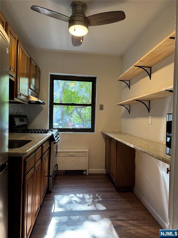 Building Photo - 3060 Edwin Ave