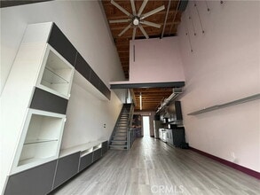 Building Photo - 177 E City Pl Dr