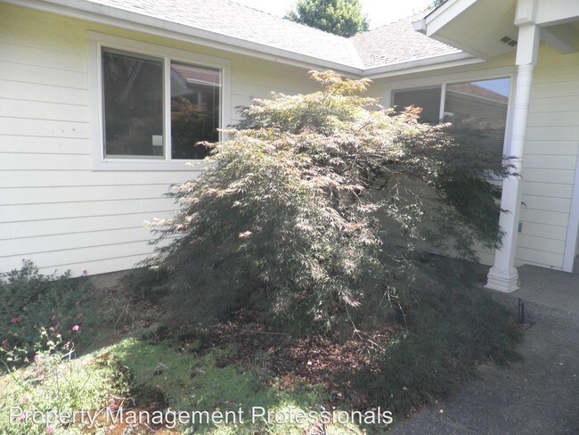 Building Photo - 3 br, 2 bath House - 1845 SW Topaz Ln