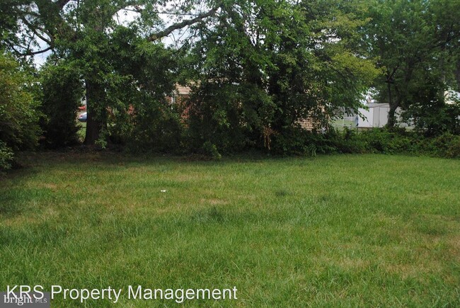 Foto del edificio - 3 br, 2 bath House - 6600 Laurelton Avenue
