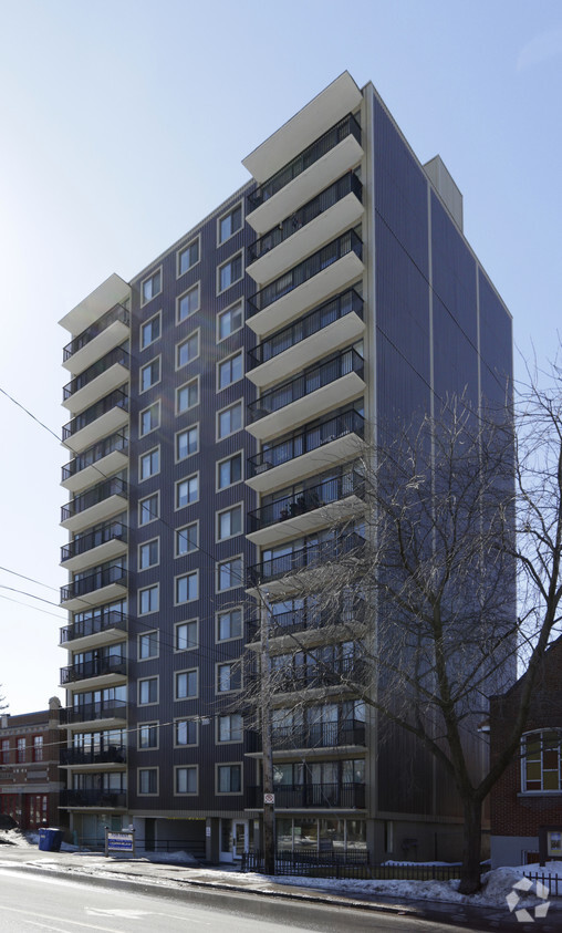 Photo du bâtiment - Parkdale Towers