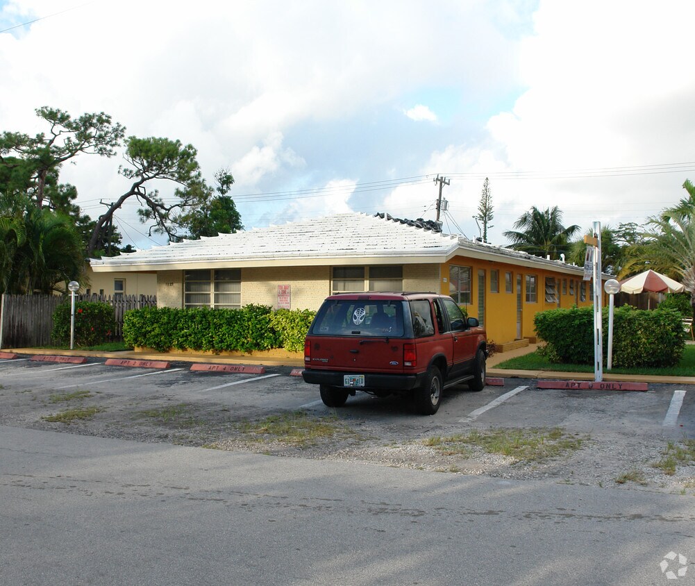 Foto del edificio - 1129-1133 NE 16th Ave