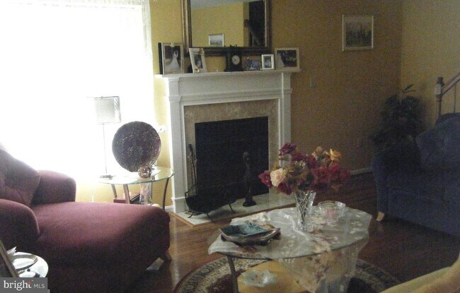 Building Photo - 8525 Harvest View Ct
