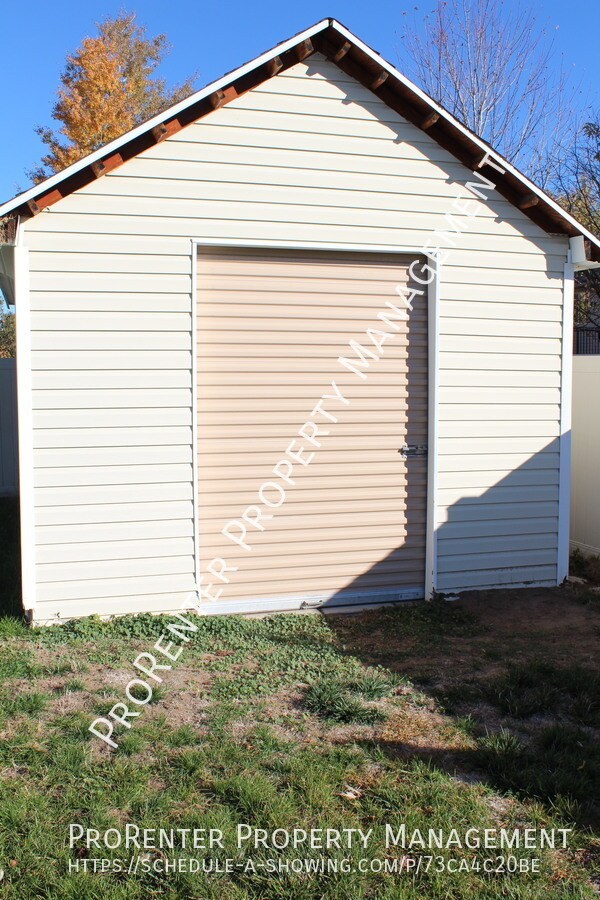 Building Photo - 1304 N 2325 W