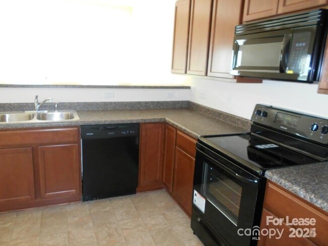 Building Photo - 14256 Waterfowl Ln