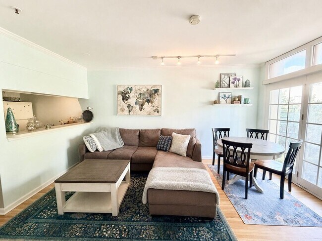 Foto del edificio - 809 Willow Ave