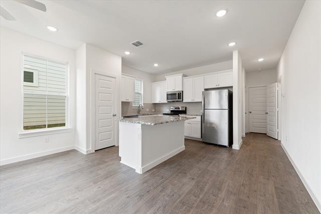 Foto del edificio - 1217 Chestnut Ct