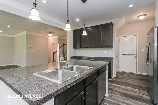 Foto del edificio - 233 Klinetop Dr