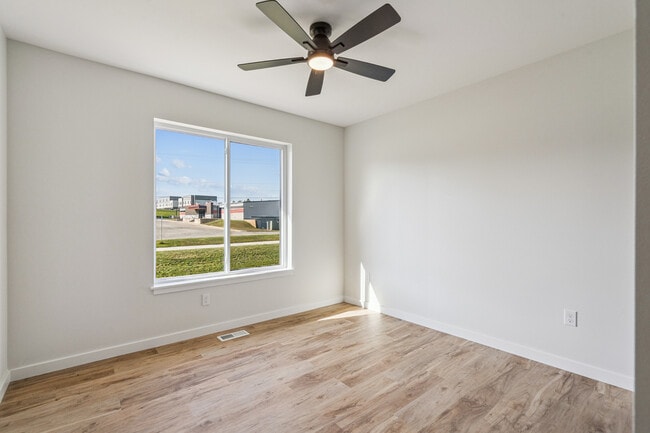 Foto del edificio - 602 Creekside Ln