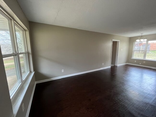 Photo - Renovated 4 Bedroom 1 Bath Home for Rent!