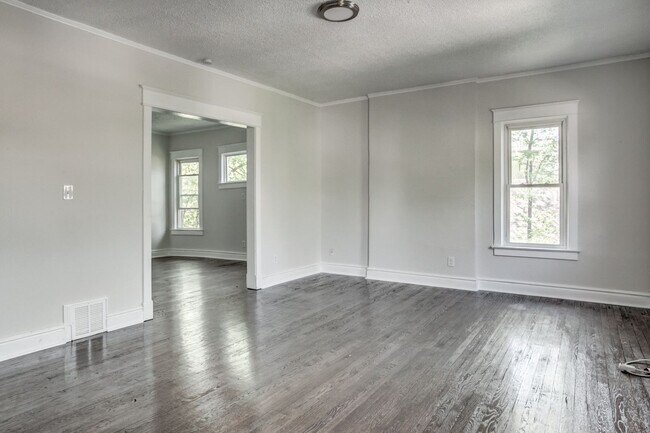 Foto del edificio - 3233 Park Avenue, Kansas City, MO 64109
