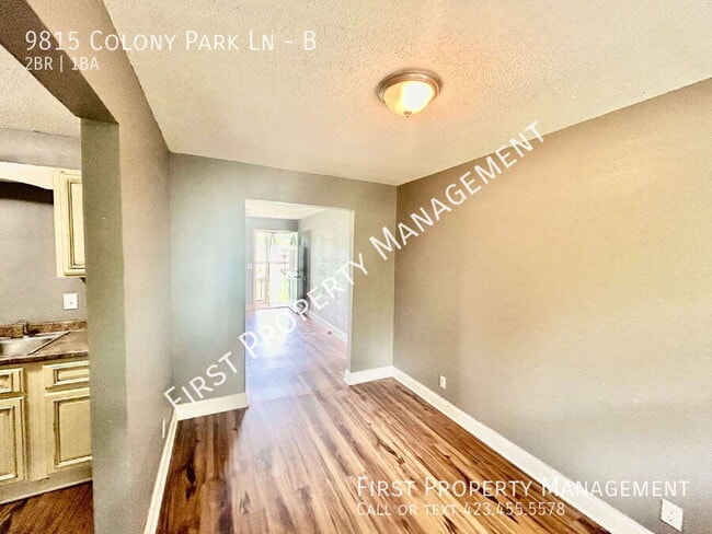 Foto del edificio - 9815 Colony Park Ln