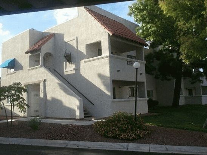 Primary Photo - 101 Luna Way