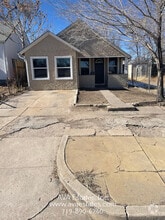 Building Photo - 1709 E Orman Ave