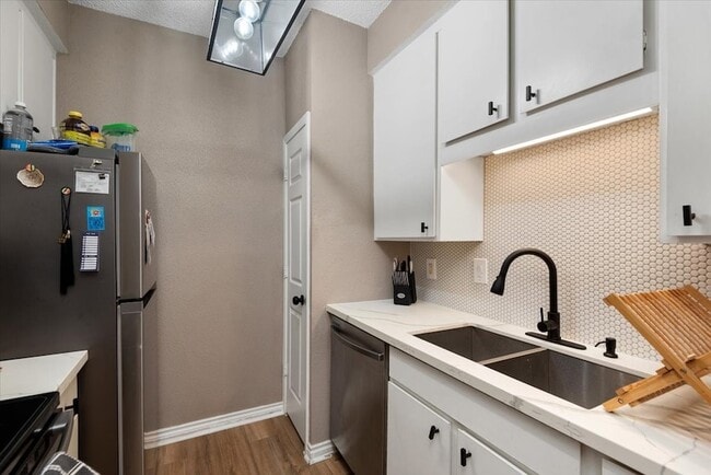 Photo - 10047 Westpark Drive Unit 33 Apartment