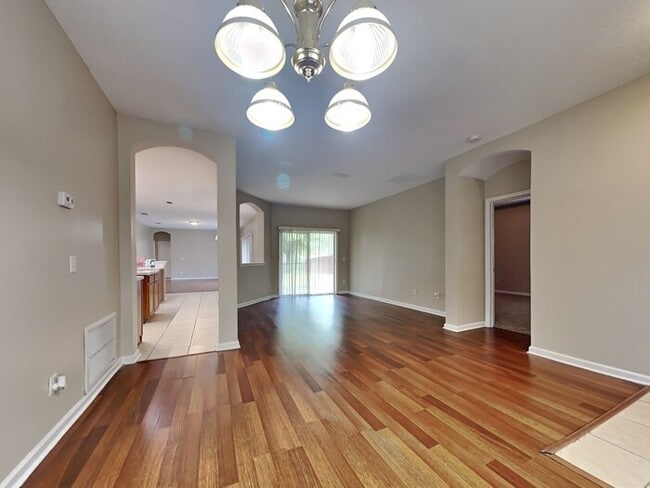Building Photo - 10136 Lancashire Dr