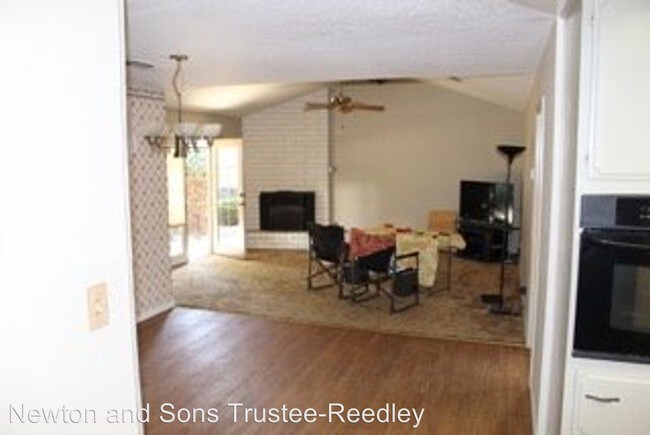 Building Photo - 3 br, 2 bath House - 1438 S. Riverview Avenue