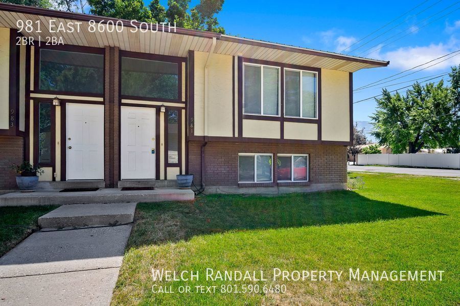 Primary Photo - 2 bedroom 1.5 Sandy Duplex.