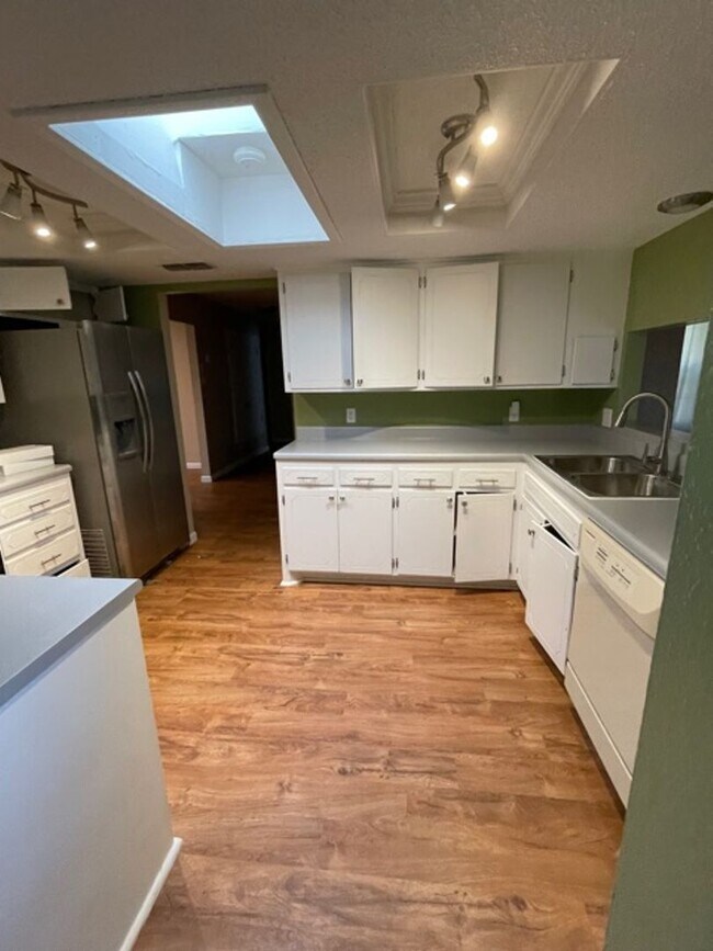 Foto del edificio - Cozy and Comfy 3 Bed! Mesa/Zia School Dist...