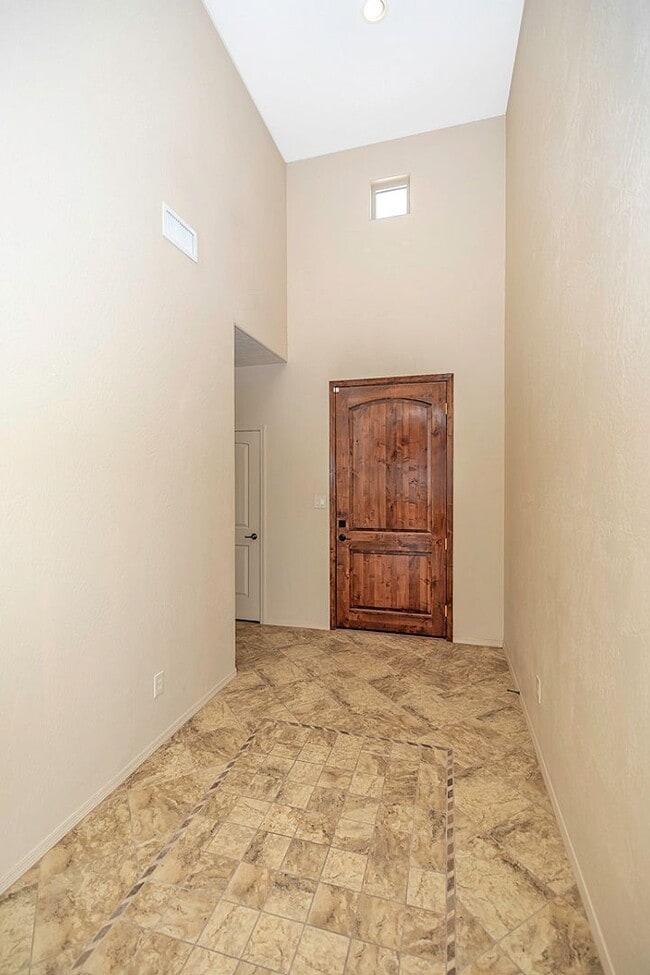 Foto del edificio - 3773 W 38th Pl