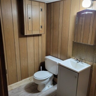 Foto del edificio - 5437 Elmwood Ave