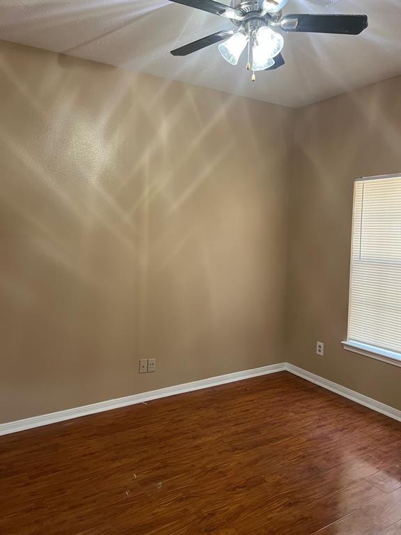 Building Photo - 9642 Weldridge Dr