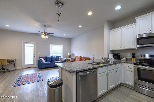 Foto del edificio - 1882 Pointe Dr