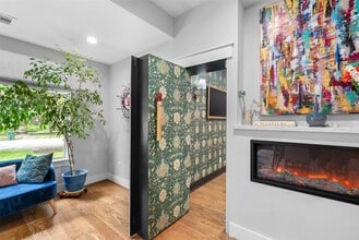 Building Photo - 4503 McKinney St