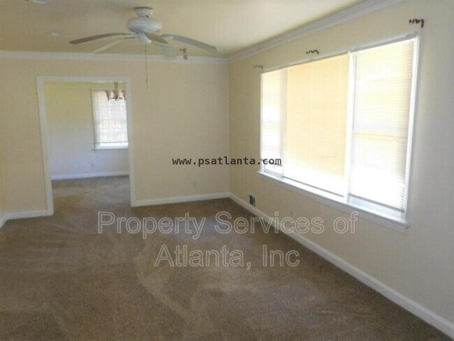 Foto del edificio - 92 Linkwood Rd NW