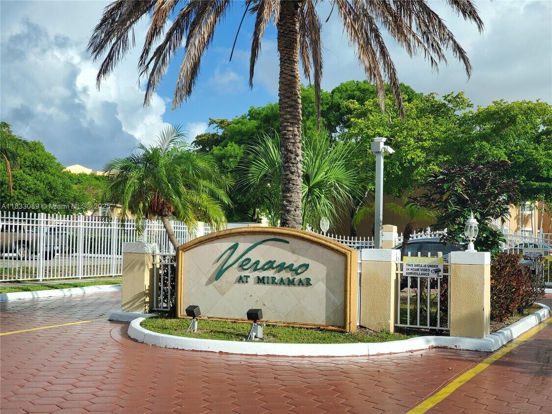 Foto principal - 2289 SW 80th Terrace