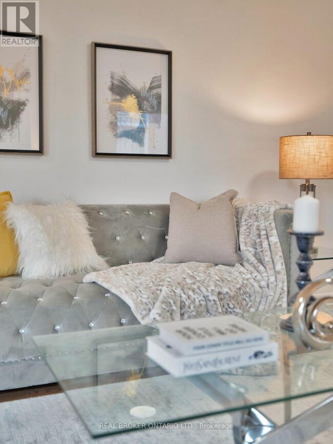 Building Photo - 462 Staines Rd