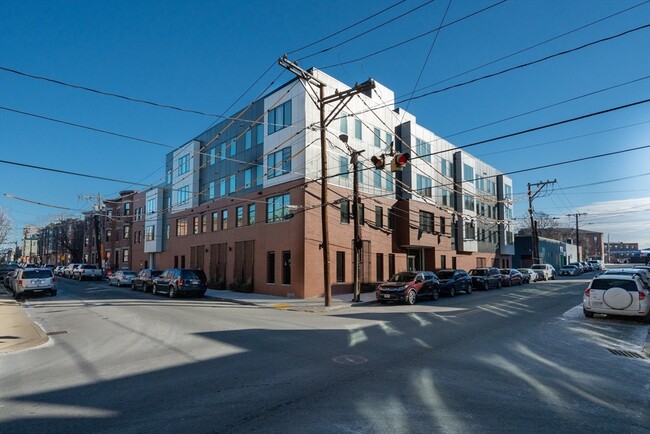 Building Photo - 26 2nd St
