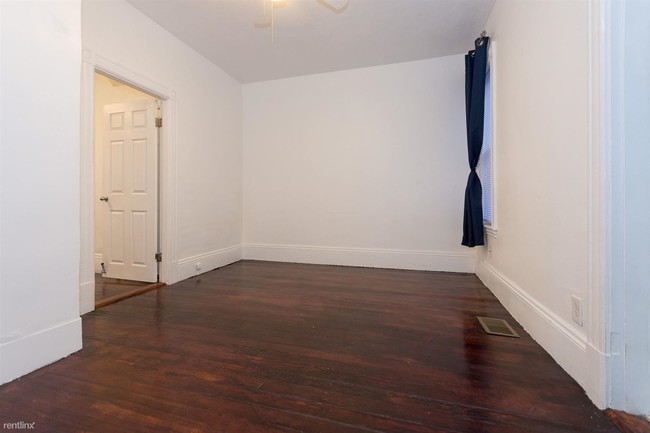 Building Photo - 14 Montfern Ave