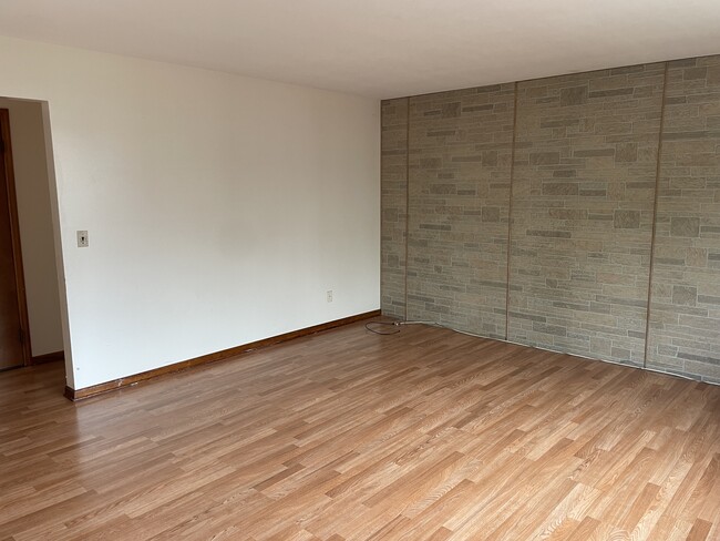 Living Room - 319 E 1st Ave