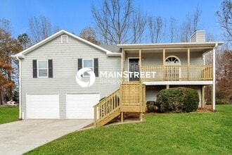 Building Photo - 33 Sweetwater Dr
