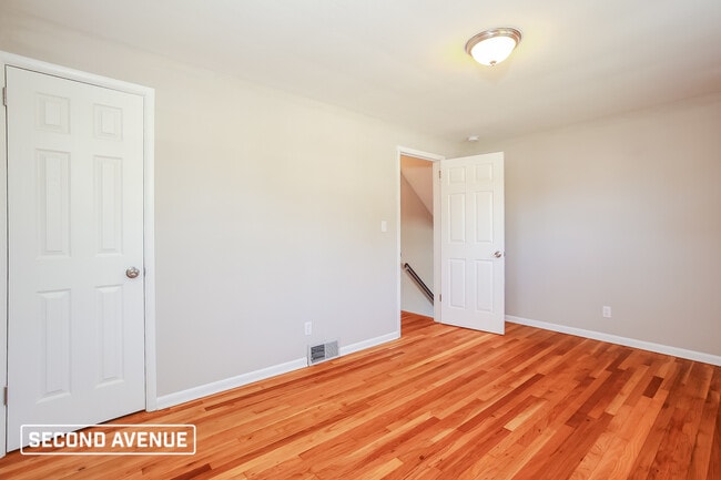 Building Photo - 667 Regency DR
