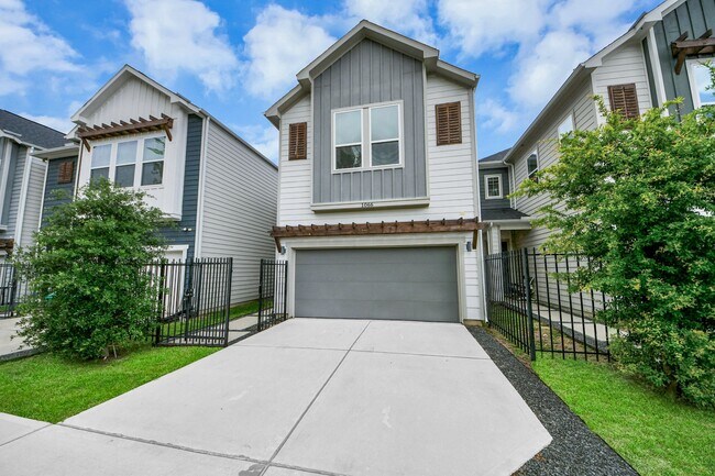 Foto del edificio - 1066 Mansfield St