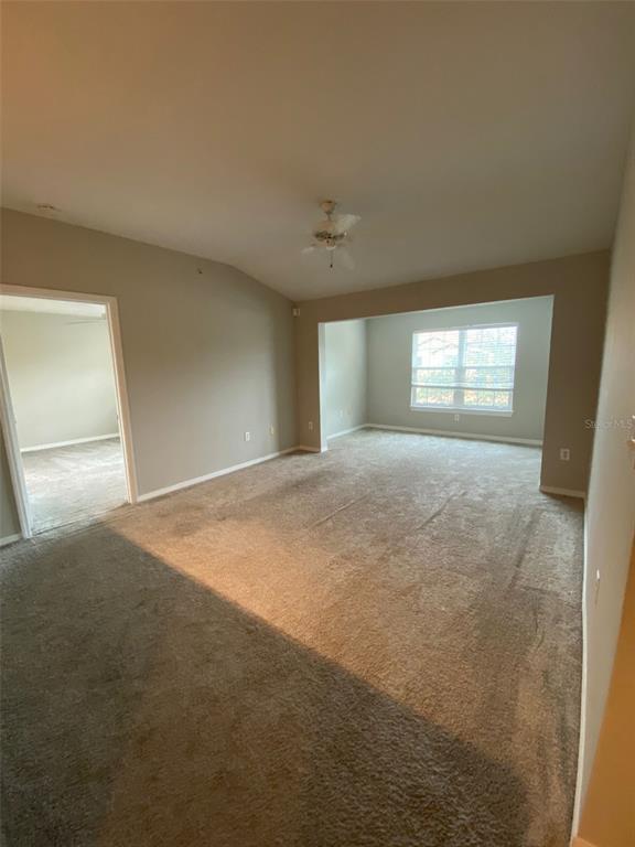 Building Photo - 5467 Vineland Rd