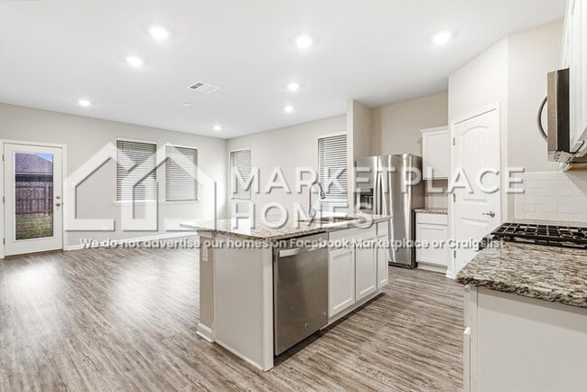 Building Photo - 4377 Marais River Dr