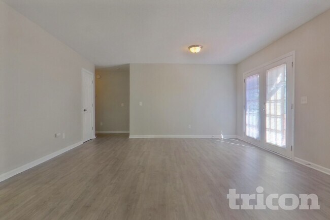 Foto del edificio - 108 Woodlands Village Dr