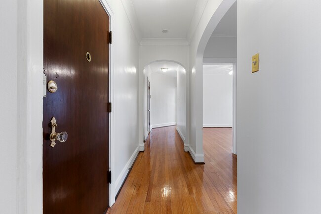 Foto del edificio - 816 Mulford St