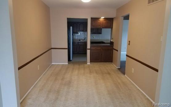 Building Photo - 20827 E Glen Haven Cir