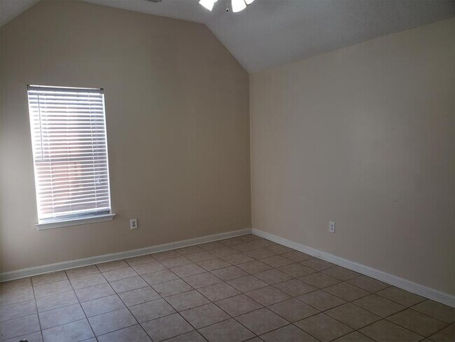 Foto del edificio - 4187 Rainey Woods Dr